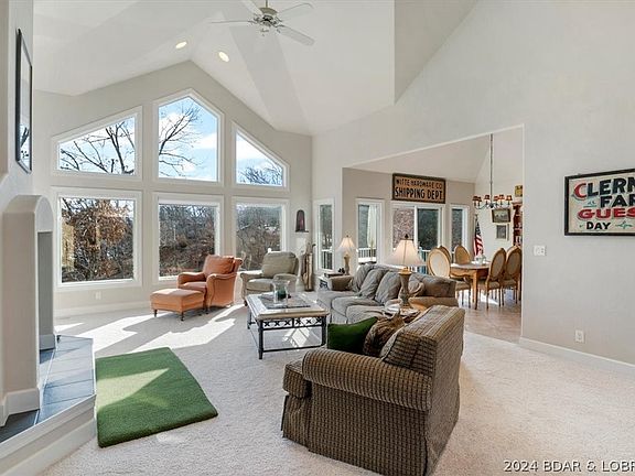 4th image of 85 Clearwater Ct