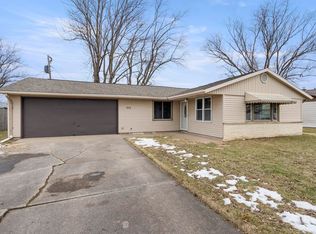 1313 Aberdeen Ln, New Haven, IN 46774