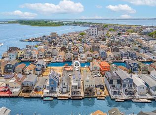 40 W 13th Rd, Broad Channel, NY