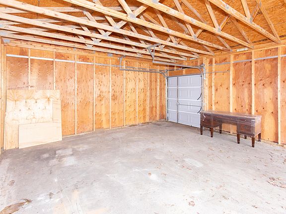 5th image of 910 Ray Rd