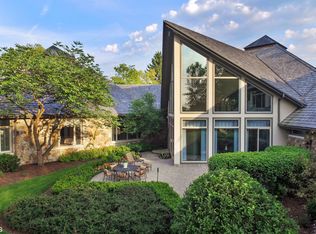 34 Hidden Brook Dr, North Barrington, IL