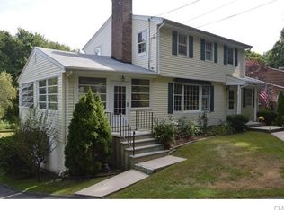 68 E Rocks Rd, Norwalk, CT 06851