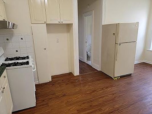 2nd image of 9 Chester Ave #2