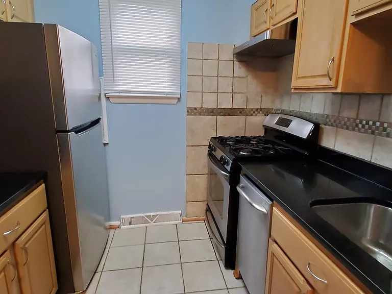 4414 Falls Bridge Dr — Photo 6