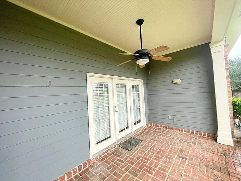 18 Charleston Cir — Photo 11
