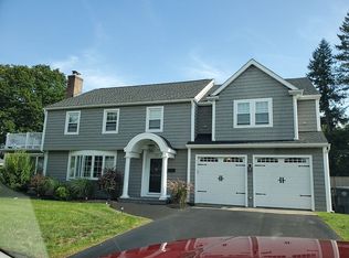 150 Weetamoe Dr, Warwick, RI 02888