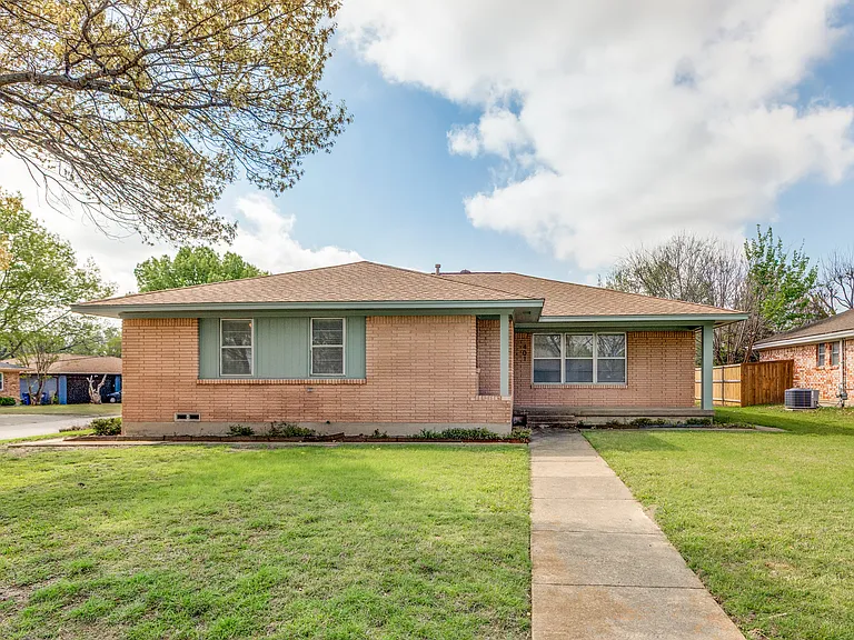 401 Daisy Dr — Photo 11