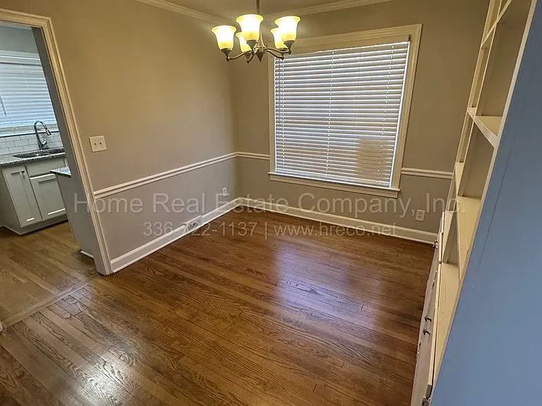 348 Pennsylvania Ave — Photo 4