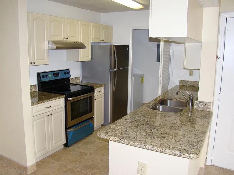 2550 N Alafaya Trl #6305 — Photo 3