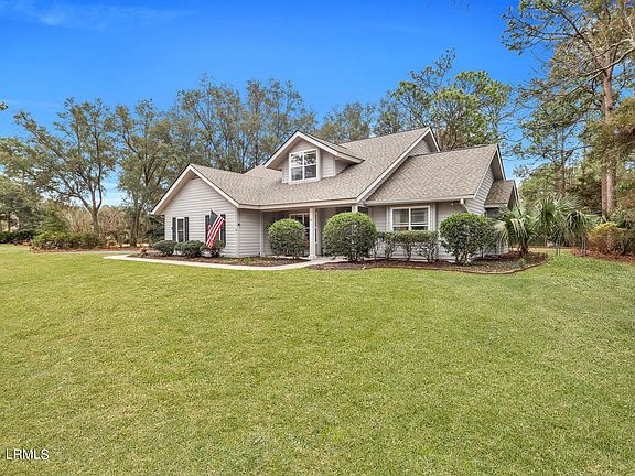 3rd image of 24 Fernlakes Drive