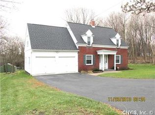 4780 Makyes Rd, Syracuse, NY 13215