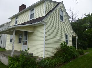585 Stevens Rd, Ephrata, PA 17522