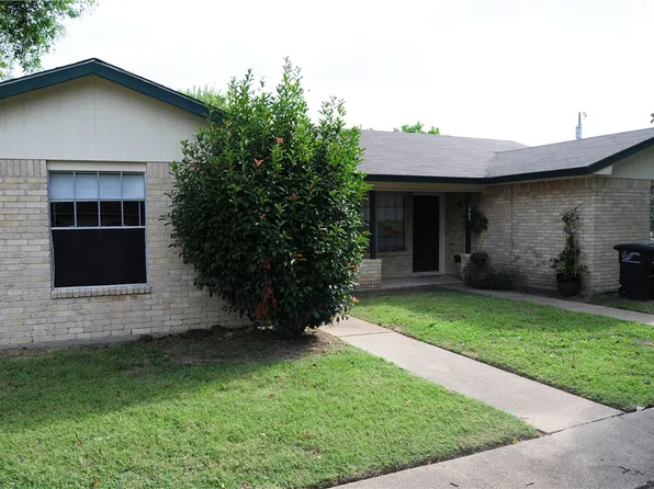 1441-1443 Hawk Tree Dr, College Station, TX 77845