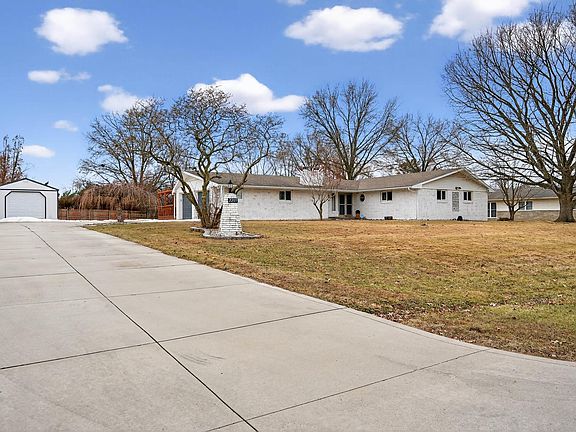 3rd image of 2205 Greytwig Dr