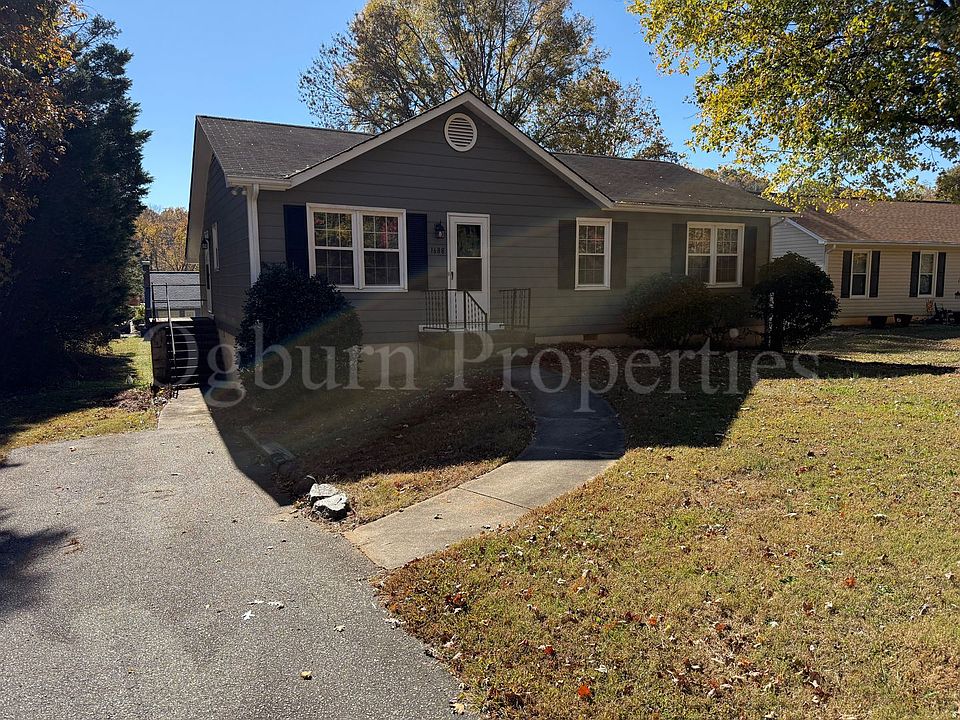 1st image of 1688 Guilford Dr