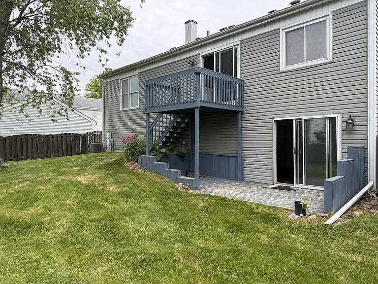 284 Hill Ave — Photo 36