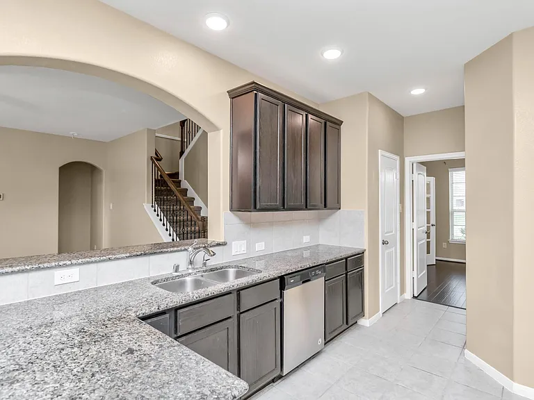 3734 E Briarlilly Park Cir — Photo 14