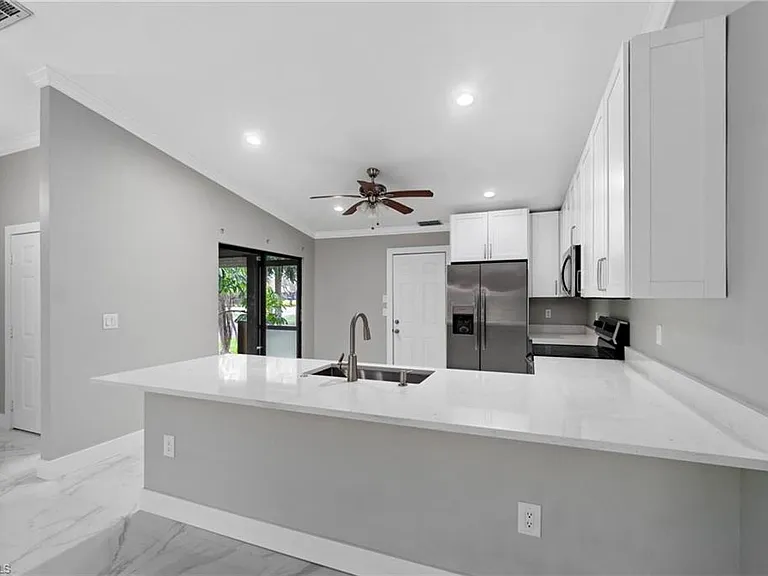 17754 Grande Bayou Ct — Photo 10