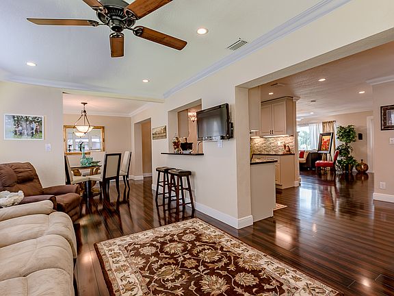 5th image of 4716 NW 49th Pl