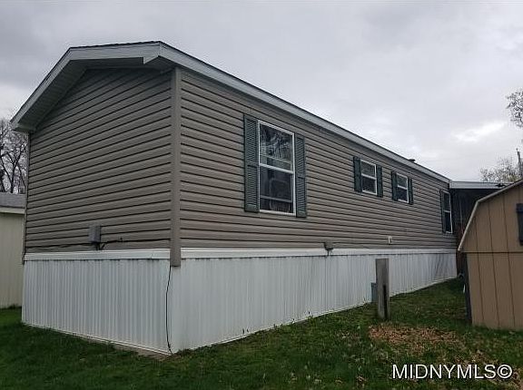 2nd image of 209 Joseph St