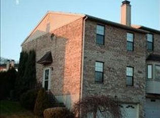 1933 Alberta Dr, Whitehall, PA 18052