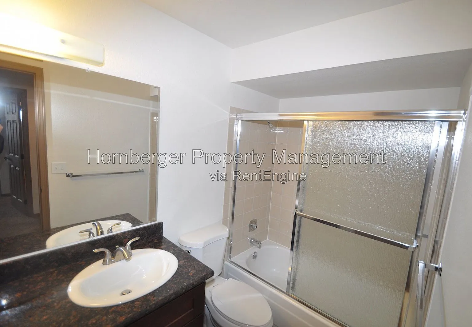 2 bed, 1.5 bath, 850 sqft, $1,275 — Photo 4