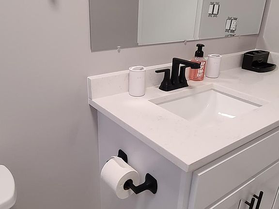 5th image of 8362 W Summerdale Ave #1