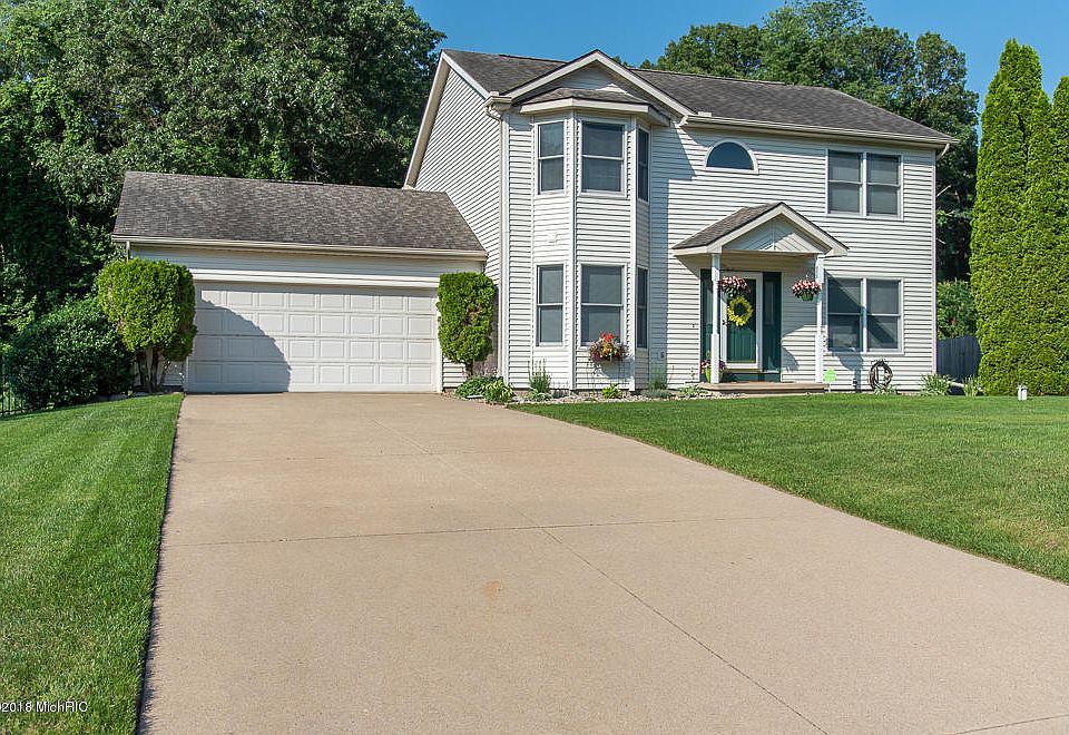 1st image of 143 Red Bird Ln