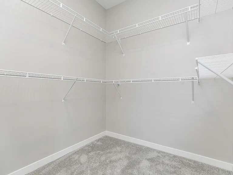1407 Grant Ct NE #B — Photo 9