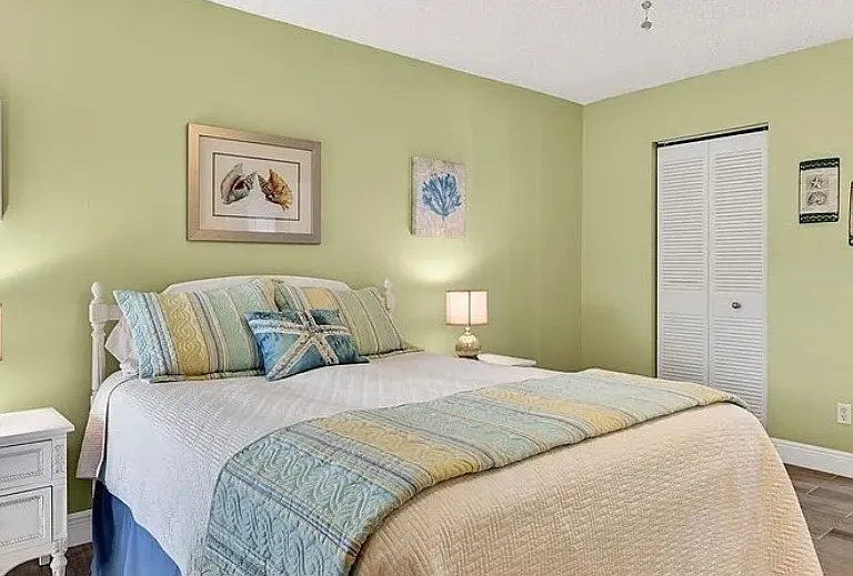 4257 Island Cir #C — Photo 5