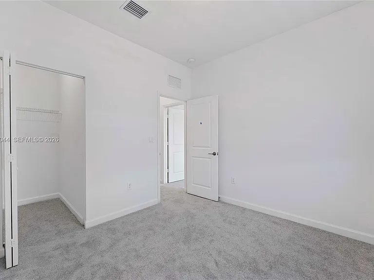 701 SE 13th Street Cir — Photo 24