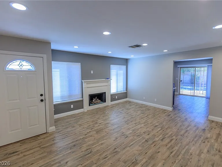 363 Tierra St — Photo 28