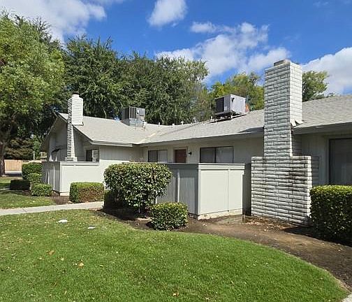 4th image of 7004 N Half Moon Dr