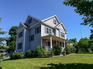 2 Gerber Cir, Needham, MA 02494