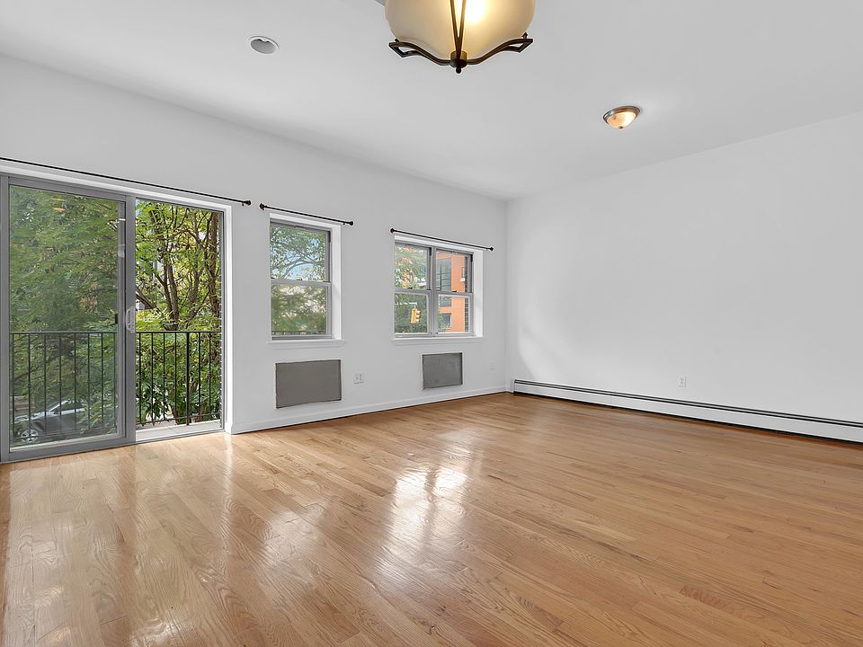 1st image of 363 Franklin Ave APT 2