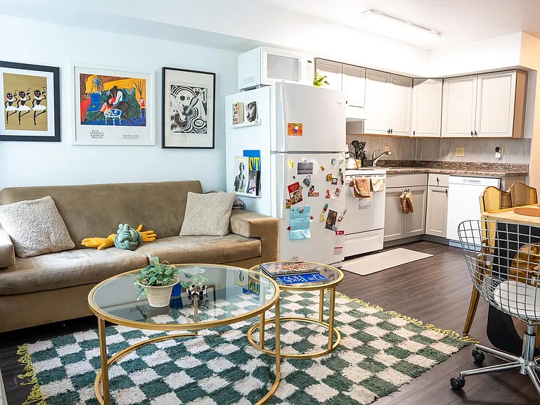 1537 W Stiles St #2 — Photo 6