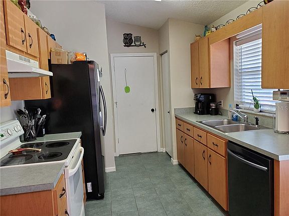 5th image of 3459 SE 131st Pl