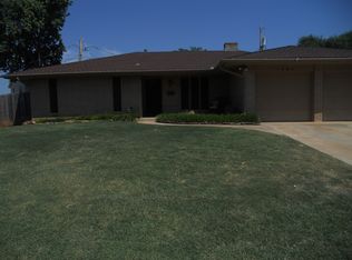 7224 N Norman Rd, Warr Acres, OK 73132