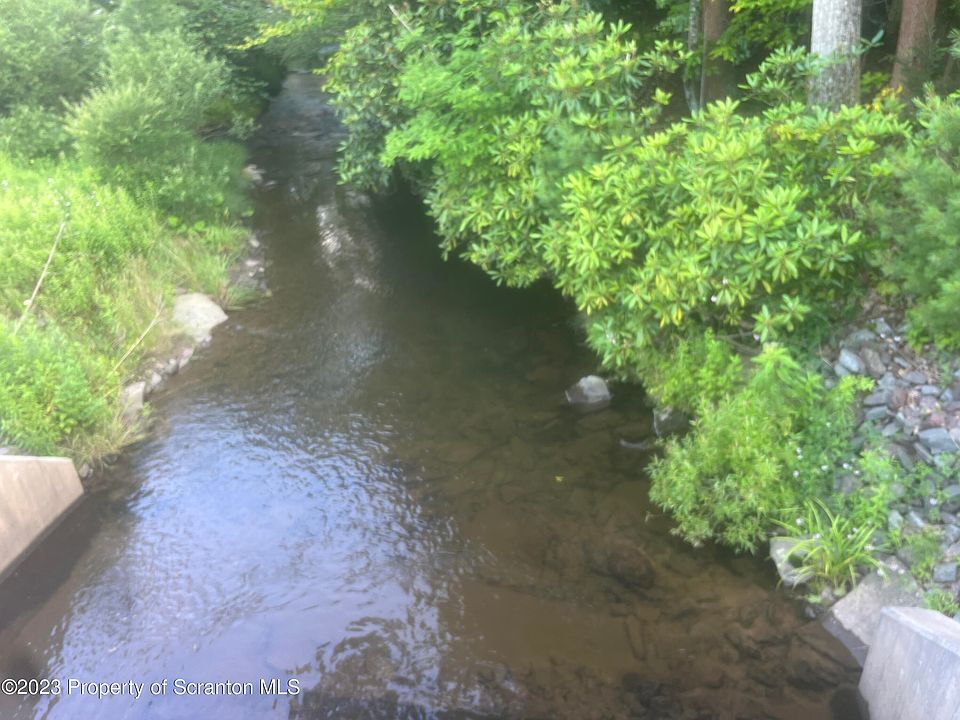 2nd image of Lake Spangenberg Rd