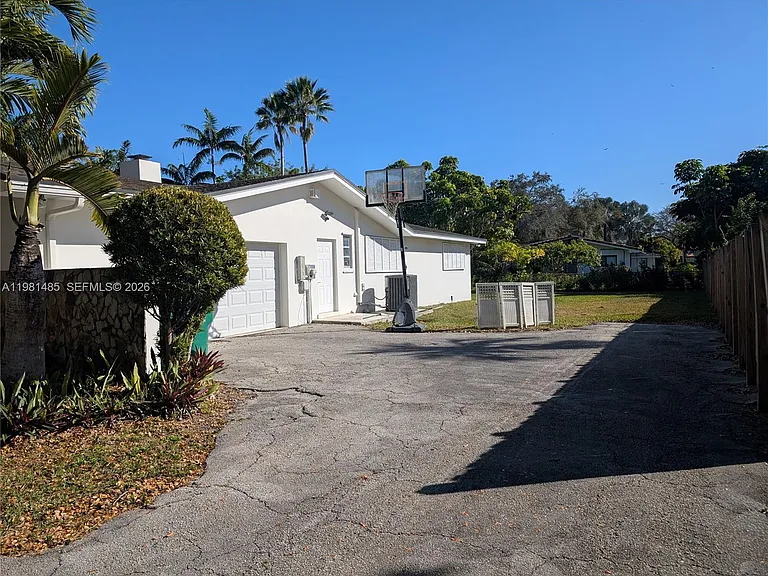 7970 SW 146th St — Photo 3