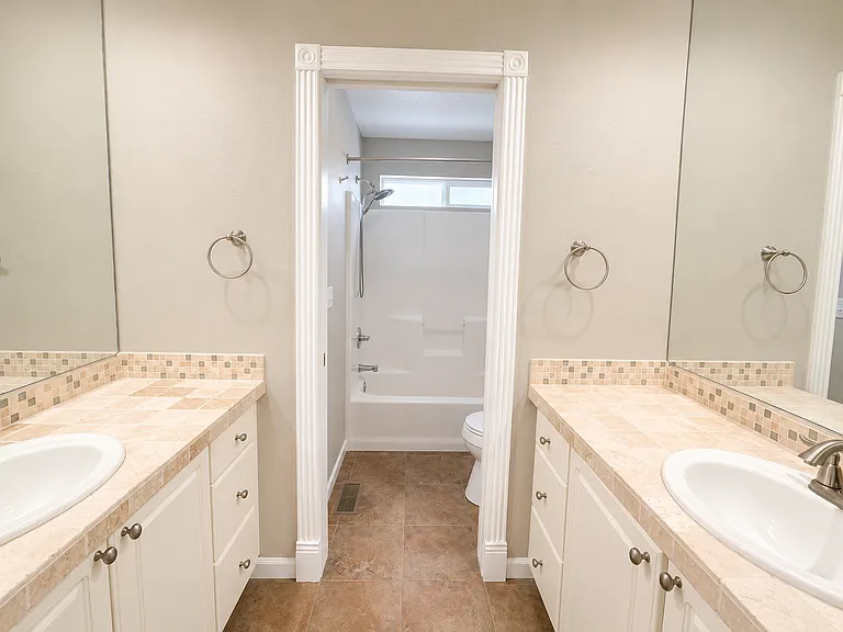 16308 SW Timberland Dr — Photo 22
