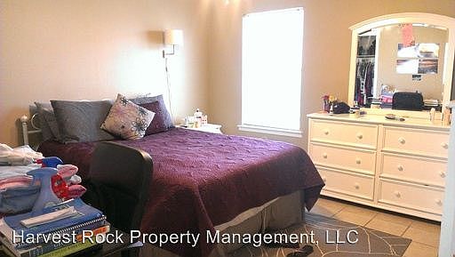 2nd image of 2825 Forest Park Blvd