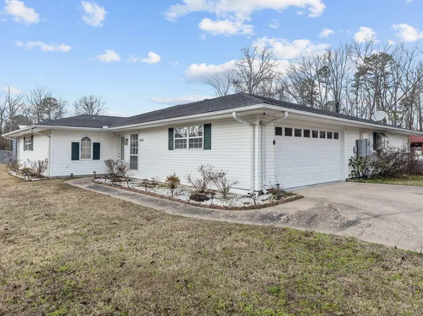 4601 Rockwood Dr N, Pine Bluff, AR 71603