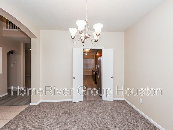 5th image of 102 Jubal Dr