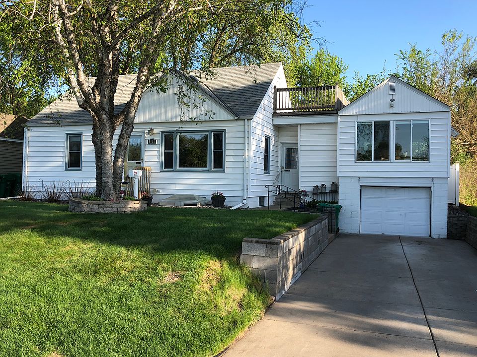 1st image of 5111 Corvallis Ave N