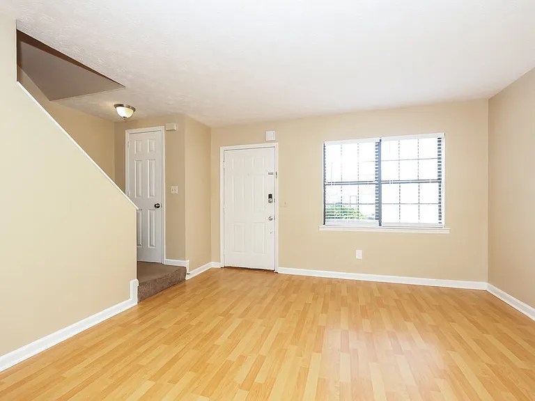 232 Thistle Ln — Photo 5