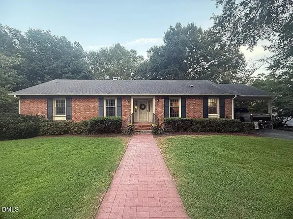 240 Crestwood Dr, Roxboro, NC 27573