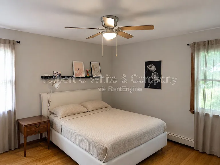 1040 Daniels Farm Rd — Photo 14
