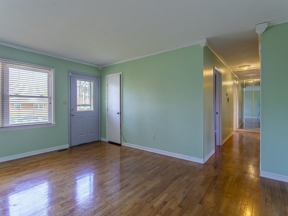 5th image of 2904 Strawbridge Pl