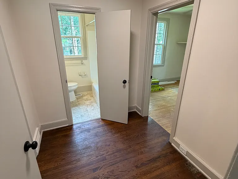 Foyer/hallway